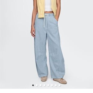 GAP Easy Horseshoe Jeans